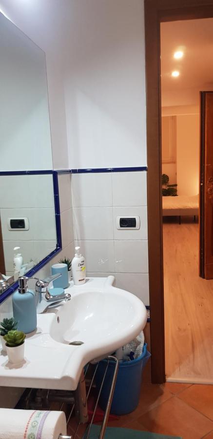 Trastevere Apartment House Holiday Рим Екстер'єр фото
